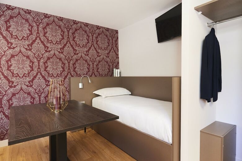 Hotel Logis H�tel Duquesne
