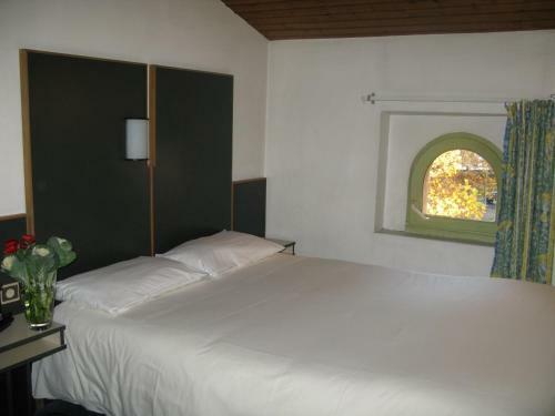 Hotel H�tel La Chartreuse