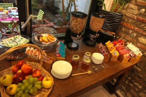 Hotel H�tel La Chartreuse