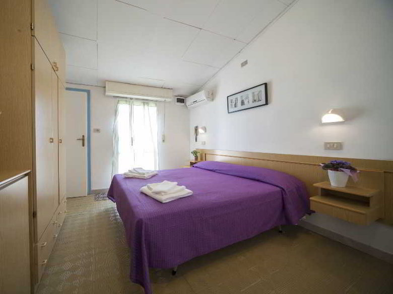 Hotel Gamma