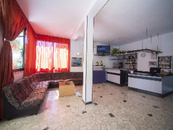 Hotel Gamma