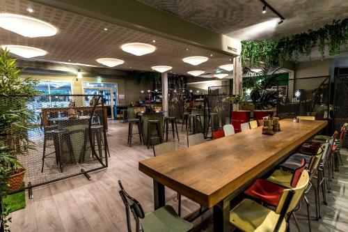 Hotel Pergola H�tel Du Sporting Village