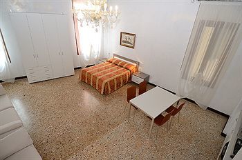 Ca Sant Angelo Apartments