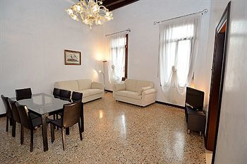 Ca Sant Angelo Apartments