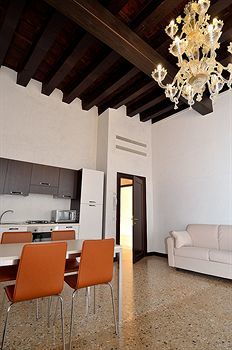 Ca Sant Angelo Apartments
