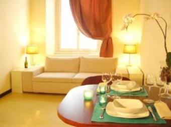 Apartamentos The Place - Golden Suite