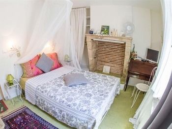 Bed & Breakfast Le Miroir Aux F�es