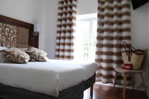 Hotel B Lodge