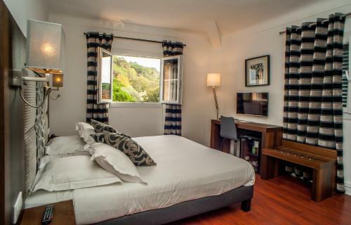 Hotel B Lodge