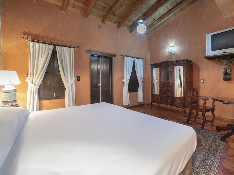 Hostal Hotel El Mineral