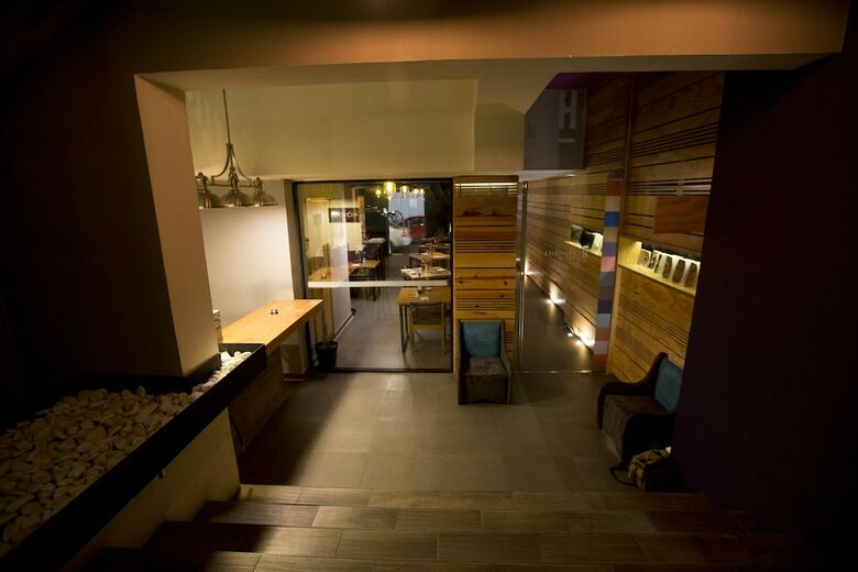 Hotel Helverica