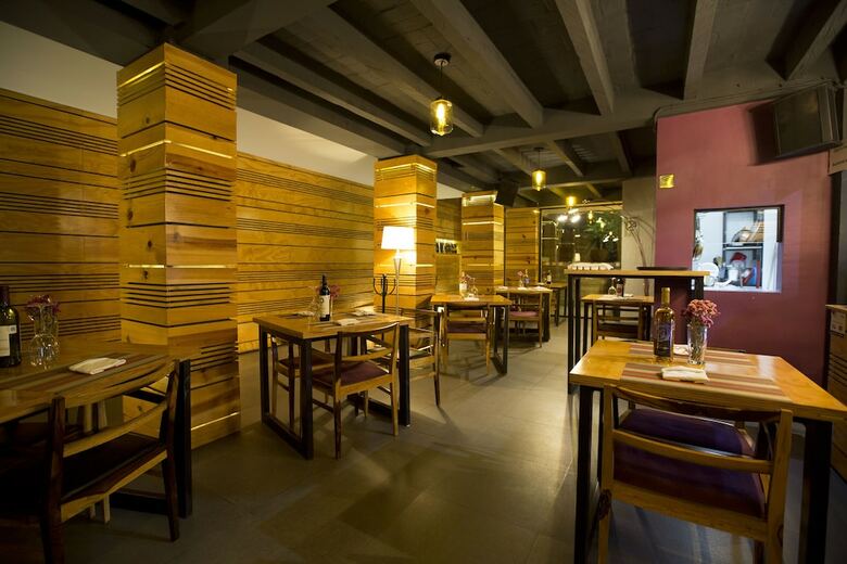 Hotel Helverica