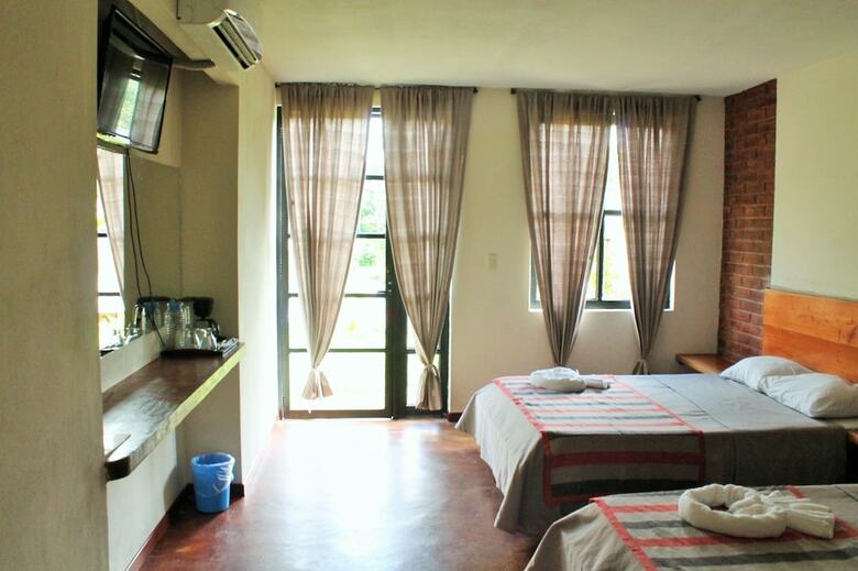 Hotel Axkan Palenque