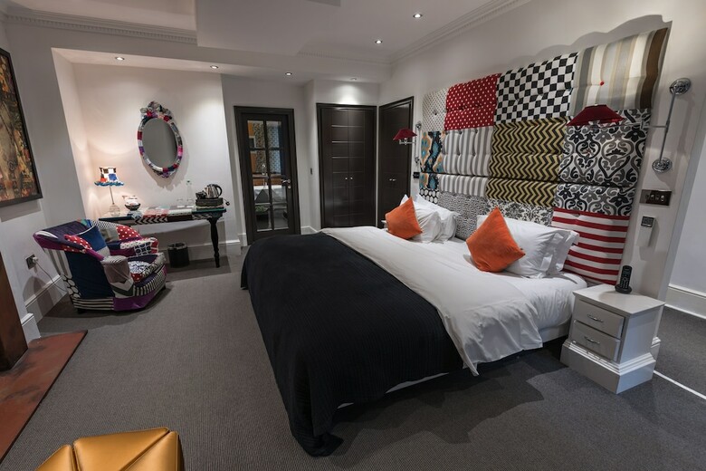 The Exhibitionist Hotel