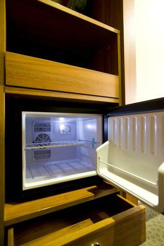 London Court Hotel