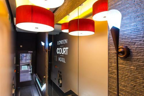 London Court Hotel