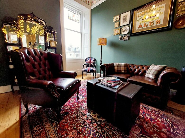 Hostal Barony House