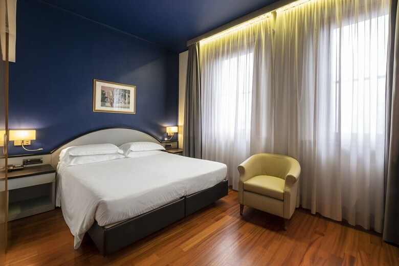 Hotel Touring