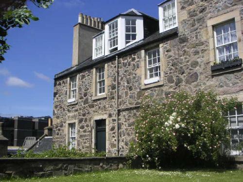 Calton Hill Apartment