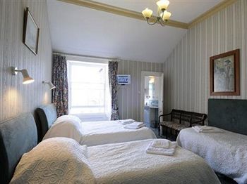 Hostal Mingalar Guest House