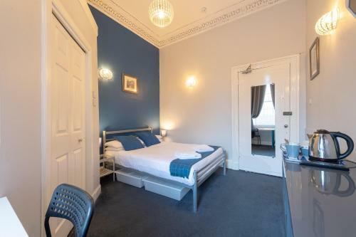 Hostal Edinburgh Caledonian Guesthouse