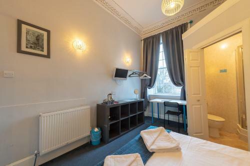 Hostal Edinburgh Caledonian Guesthouse