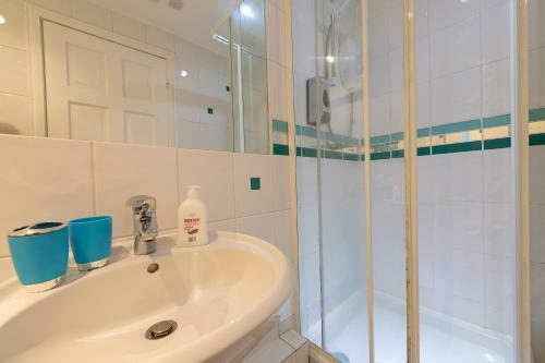 Hostal Edinburgh Caledonian Guesthouse