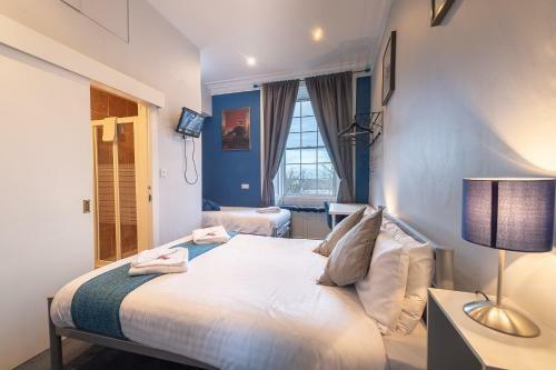 Hostal Edinburgh Caledonian Guesthouse