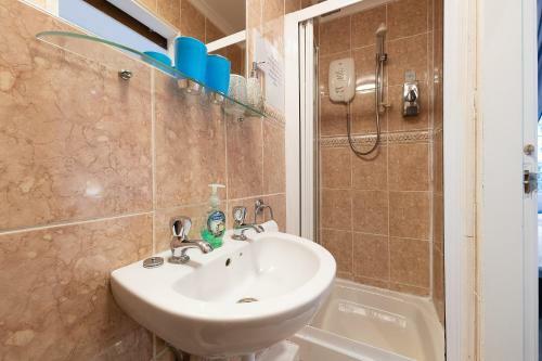 Hostal Edinburgh Caledonian Guesthouse