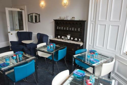 Hostal Edinburgh Caledonian Guesthouse