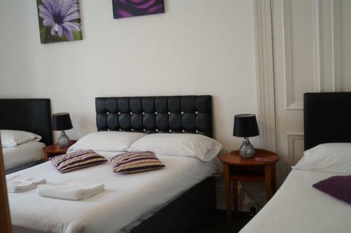 Hostal Edinburgh Thistle Guest House