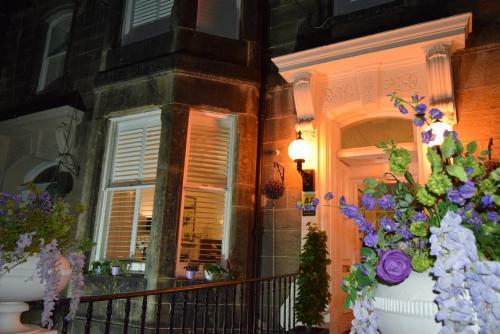 Hostal International Guest House