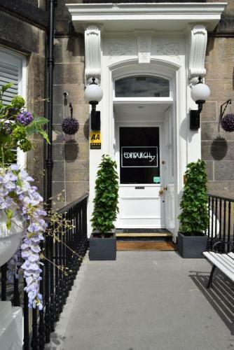 Hostal International Guest House