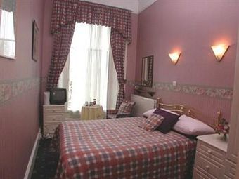 Hostal Ivy Guest House