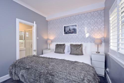 Bed & Breakfast Alpha Guest House