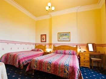 Hostal Heriott Park Guest House