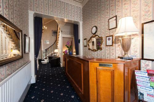 Hostal The St Valery