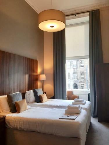 28 York Place Hotel