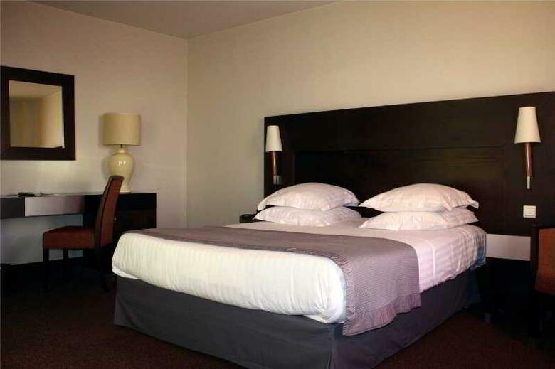 New Hotel Saint Charles