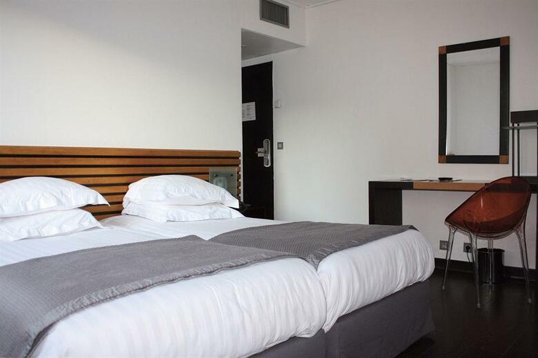 New Hotel Saint Charles