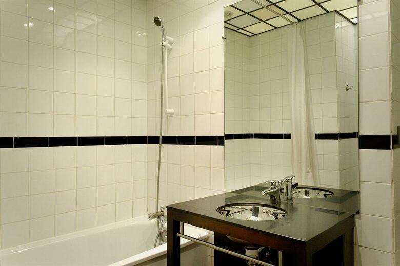 New Hotel Saint Charles
