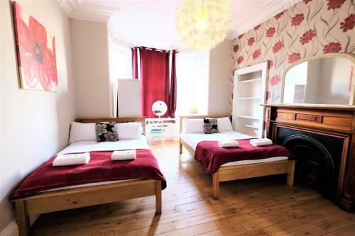 Hostal Balmore Guest House