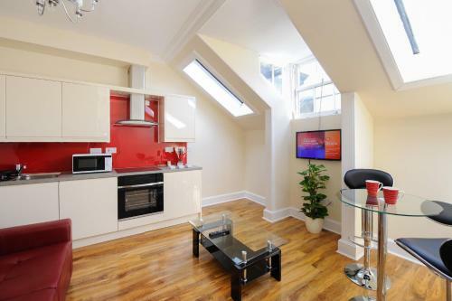 Apartamentos Edinburgh City Suites