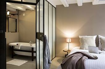 Hotel Voyage Desirable - La Nuit