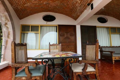 Apartamentos Hotel Posada La Ermita