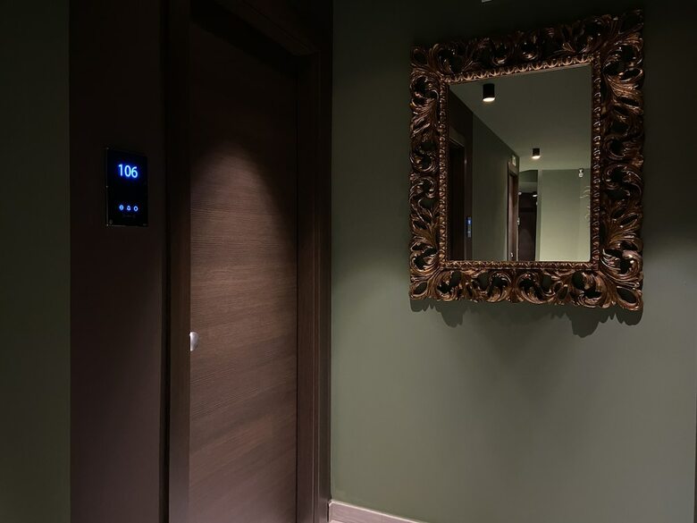 Esco Hotel