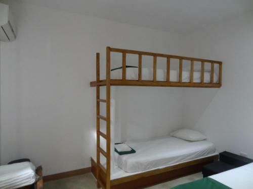 Akas Apartments
