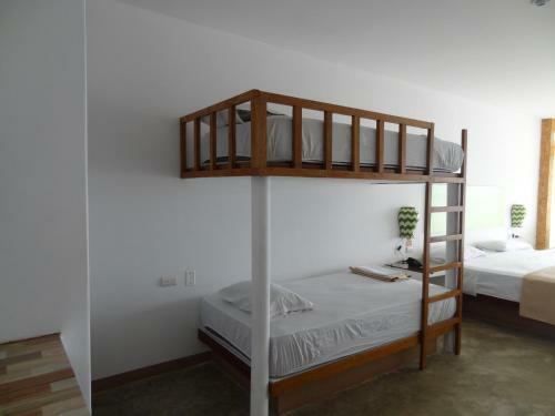 Akas Apartments