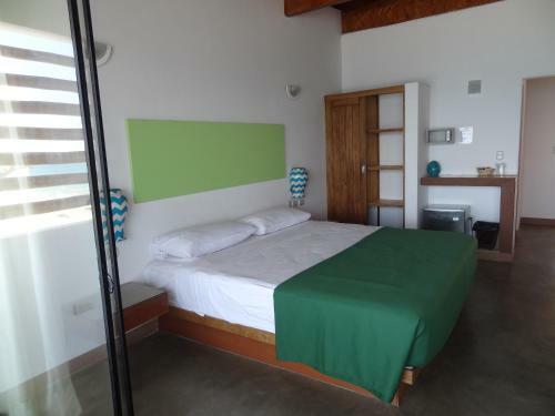 Akas Apartments