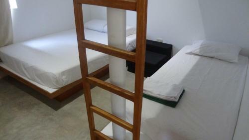 Akas Apartments